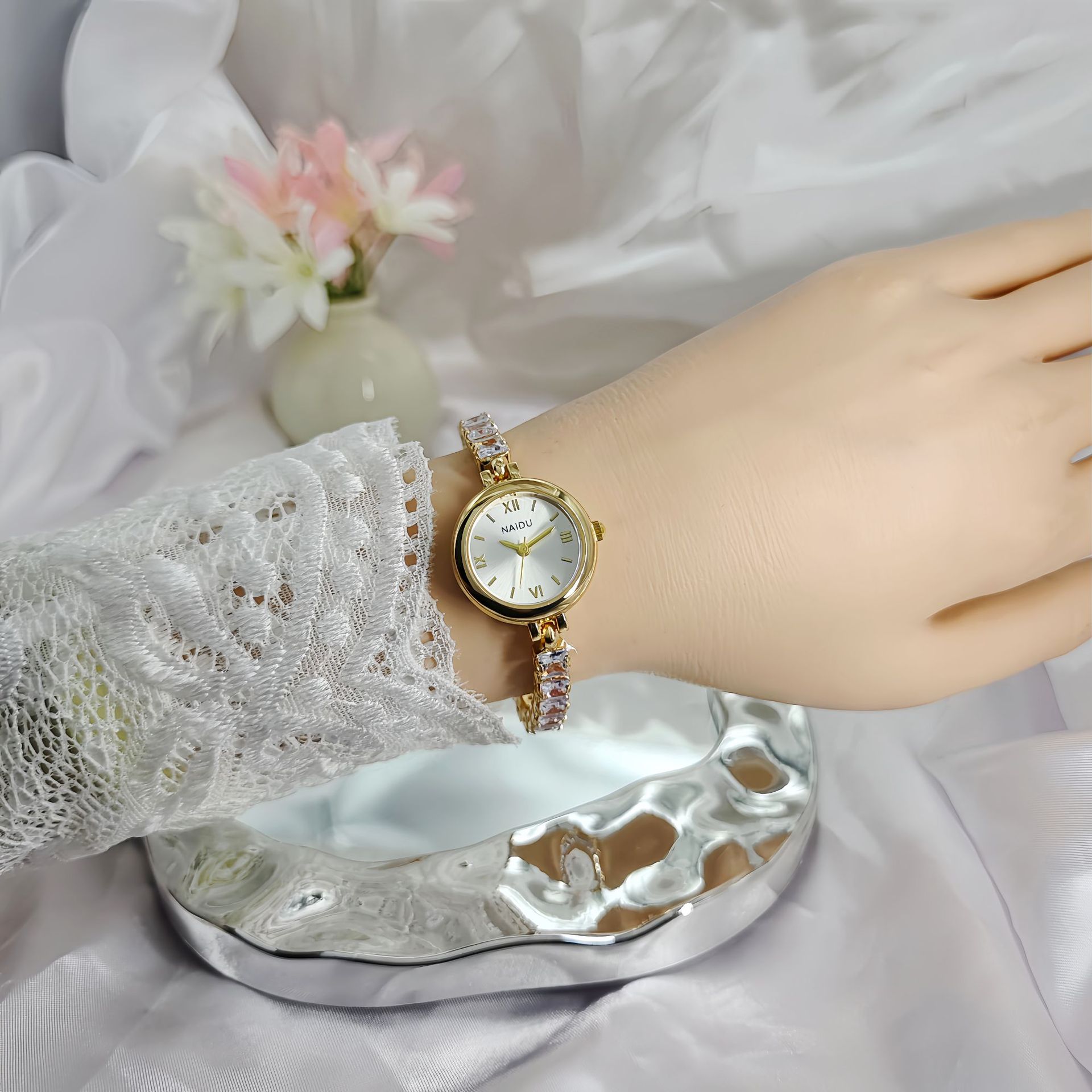 Nuovo orologio da donna con br - Luxury Watch Level recensione e prezzo